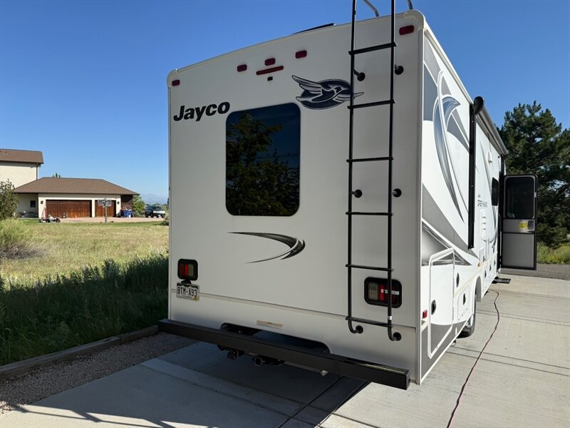 Used 2021 Ford E-450 and Econoline 450 Super Duty w/ Motorhome Prep Package RWD image 8