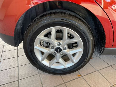 Used 2025 Kia Soul LX w/ LX Technology Package image 28