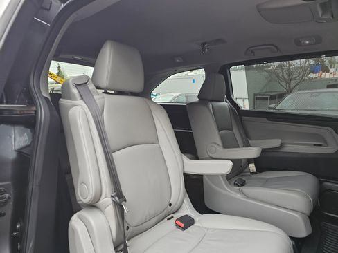 Used 2019 Honda Odyssey EX-L image 12