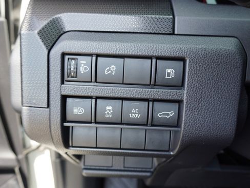 Used 2025 Toyota 4Runner Limited AWD/4WD image 21
