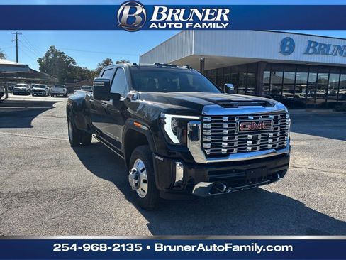 Certified 2024 GMC Sierra 3500 Denali w/ Denali Reserve Package image 3