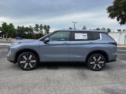 New 2025 Mitsubishi Outlander SE