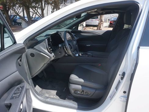 Used 2024 Lexus RX 350h w/ Cold Area Package AWD/4WD image 5