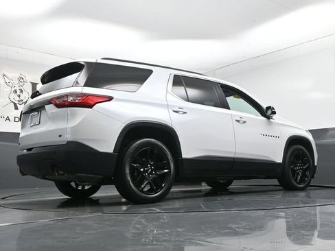 Used 2020 Chevrolet Traverse LT FWD image 35