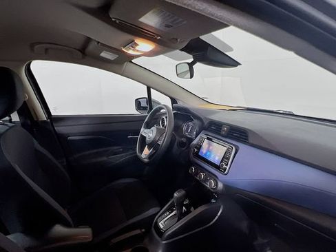 Used 2024 Nissan Versa SV FWD image 10