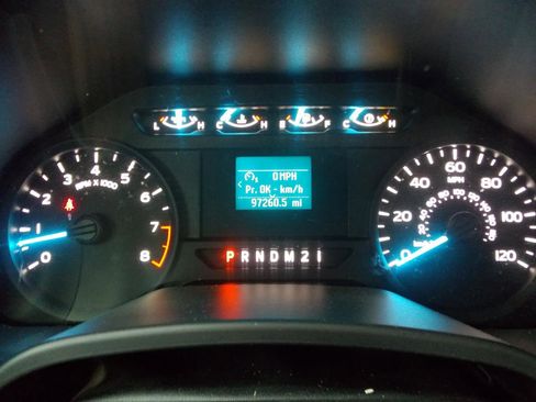 Used 2019 Ford F150 XL w/ Trailer Tow Package image 12