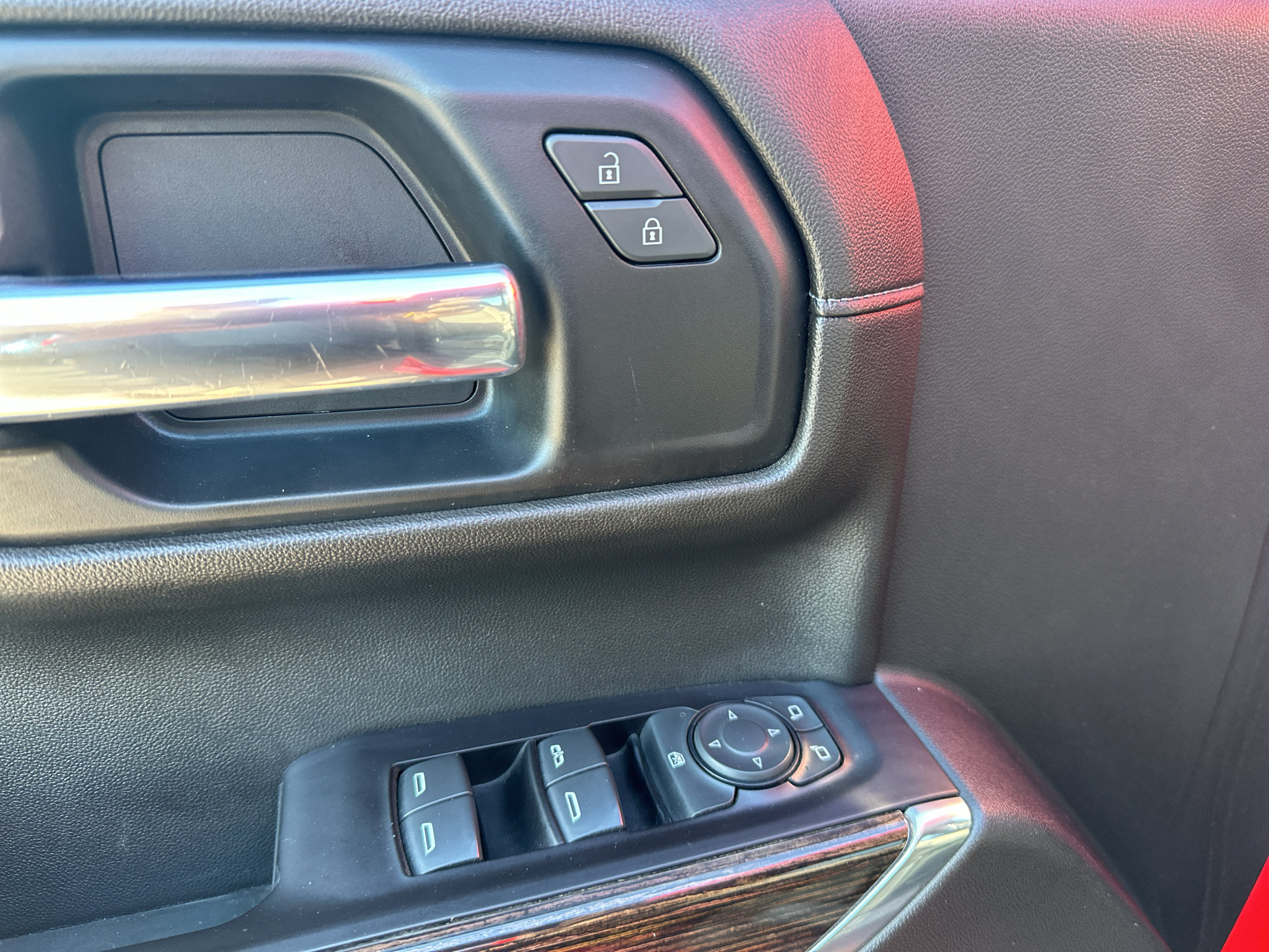 Used 2020 GMC Sierra 1500 Elevation w/ Elevation Value Package AWD/4WD image 16