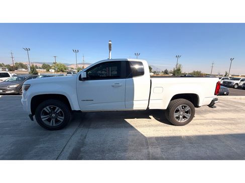 Used 2017 Chevrolet Colorado W/T w/ Custom Special Edition RWD image 2