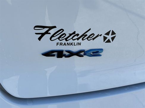 Used 2024 Jeep Wagoneer Launch Edition image 11