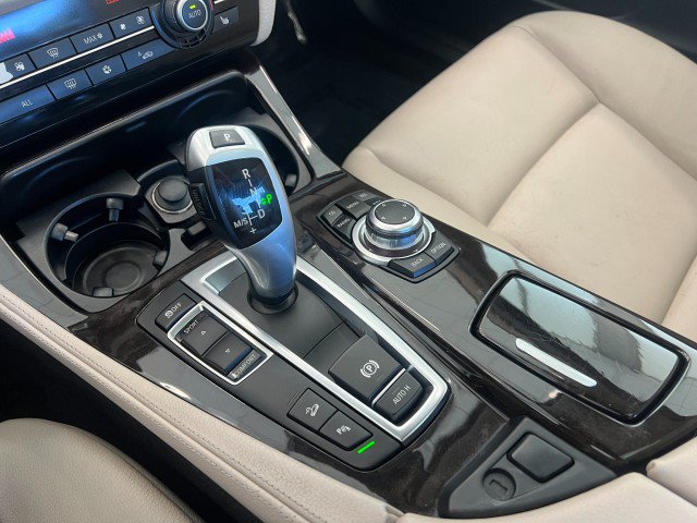 Used 2012 BMW 528i xDrive Sedan AWD/4WD image 16