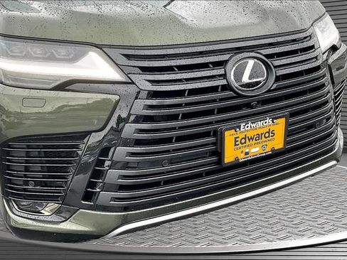 Used 2025 Lexus LX 700h Overtrail AWD/4WD image 34