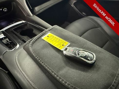 Used 2023 Buick Enclave Essence w/ Sport Touring Edition image 30