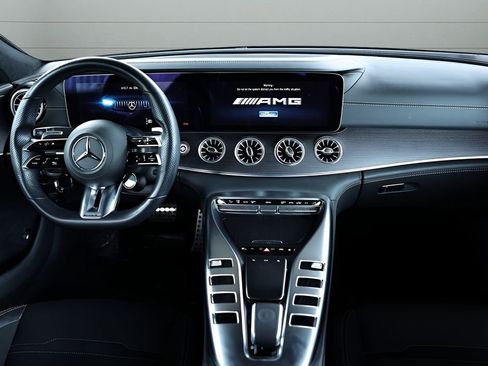 Used 2022 Mercedes-Benz AMG GT 43 image 40