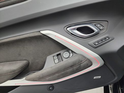 Used 2023 Chevrolet Camaro ZL1 image 40