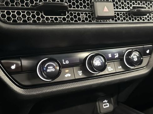 Used 2025 Honda HR-V Sport image 19
