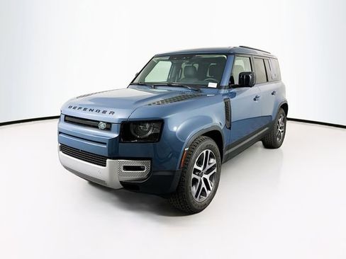 Used 2024 Land Rover Defender 110 S image 1