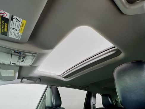 Used 2016 Toyota Highlander XLE w/ Protection Package #3 image 14