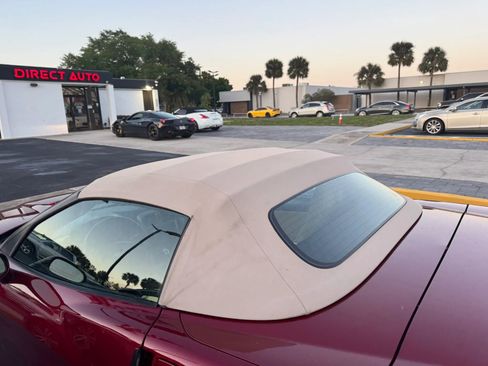 Used 2006 Chevrolet Corvette Convertible w/ Preferred Equipment Group image 8