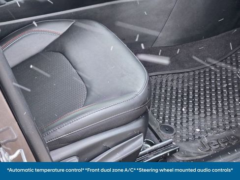 Used 2022 Jeep Compass Trailhawk w/ Trailhawk Convenience Group image 12