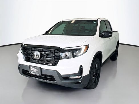 New 2026 Honda Ridgeline Black Edition image 4