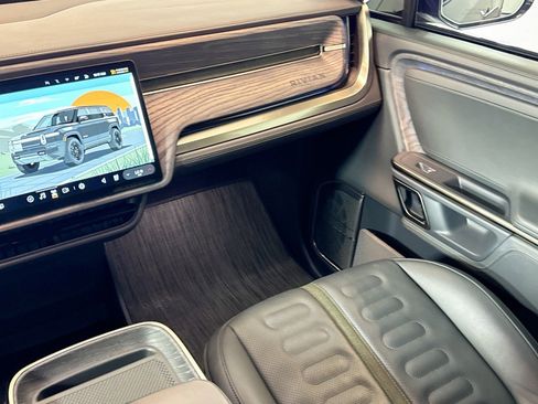 Used 2022 Rivian R1S Launch Edition image 20