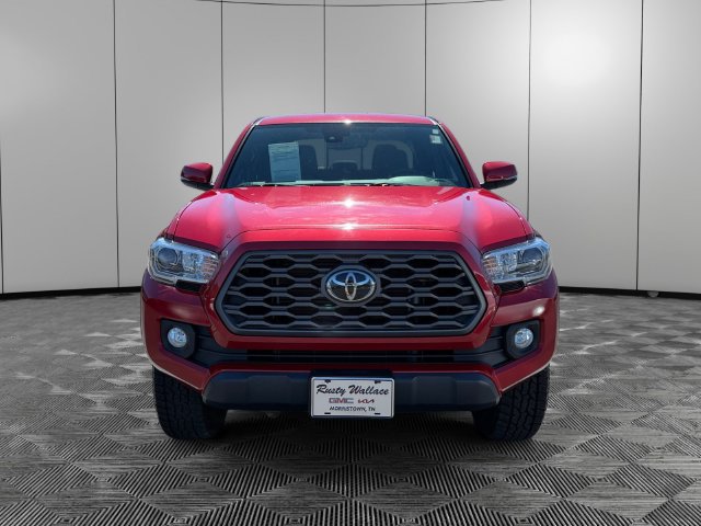 Used 2022 Toyota Tacoma TRD Off-Road w/ Technology Package AWD/4WD image 8
