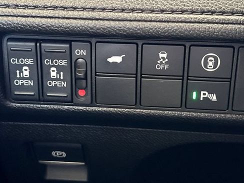 Used 2024 Honda Odyssey Elite image 37