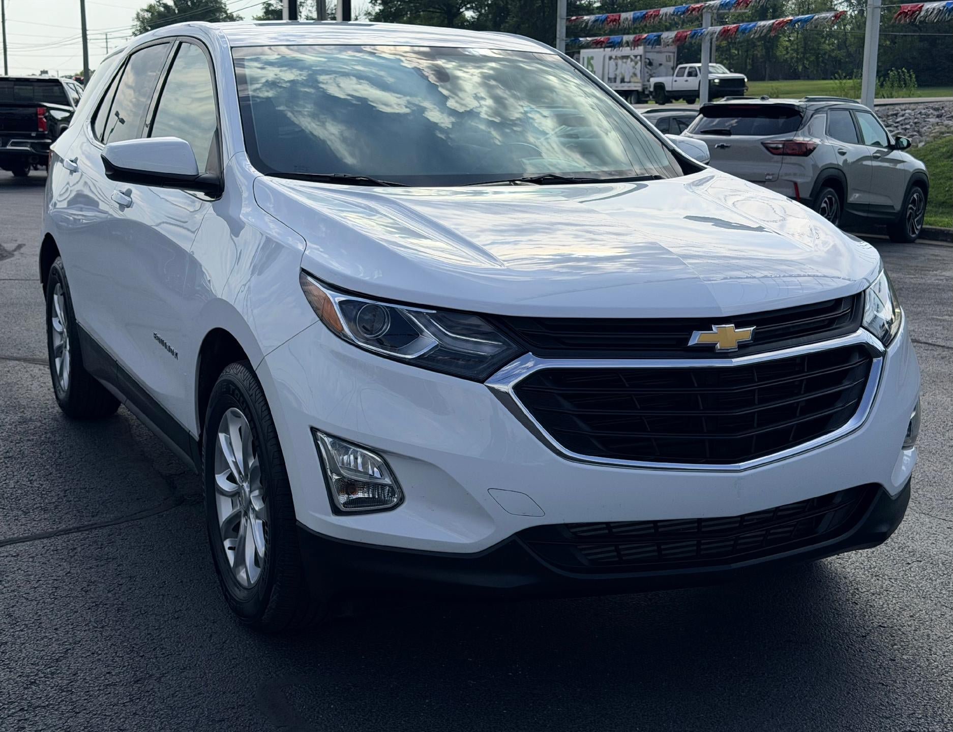 Used 2020 Chevrolet Equinox LT FWD image 3