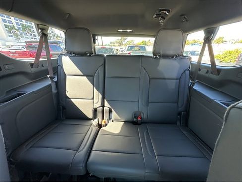 New 2026 GMC Yukon XL Denali w/ Denali Reserve Package image 17