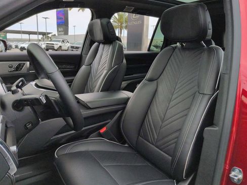 Used 2026 Cadillac Vistiq Platinum AWD/4WD image 24