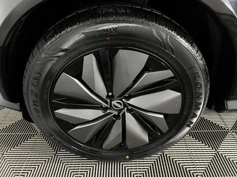 Used 2024 Nissan Ariya FWD image 12