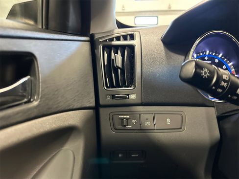 Used 2013 Hyundai Sonata GLS w/ Popular Equipment Pkg image 17