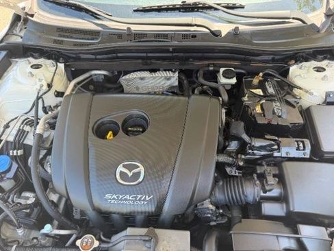 Used 2014 MAZDA MAZDA3 i Touring FWD image 10
