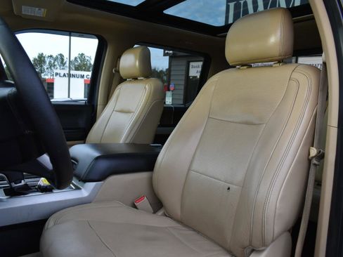 Used 2016 Ford F150 Lariat image 24