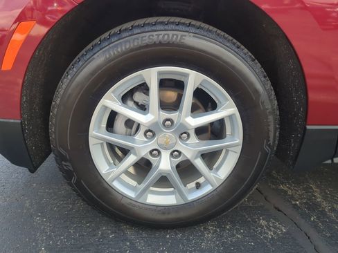 Certified 2024 Chevrolet Equinox LT image 17