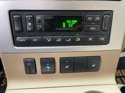 Used 2009 Mercury Mountaineer Premier image 35