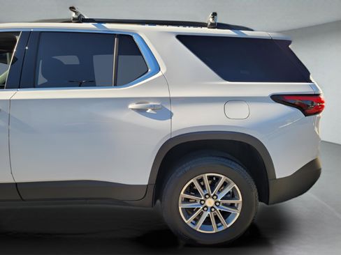 Certified 2023 Chevrolet Traverse LT image 35