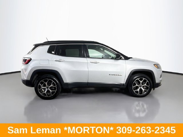 Used 2025 Jeep Compass Limited AWD/4WD image 8