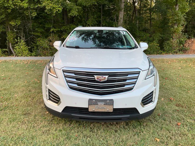 Used 2017 Cadillac XT5 Premium Luxury w/ Driver Assist Package AWD/4WD image 2