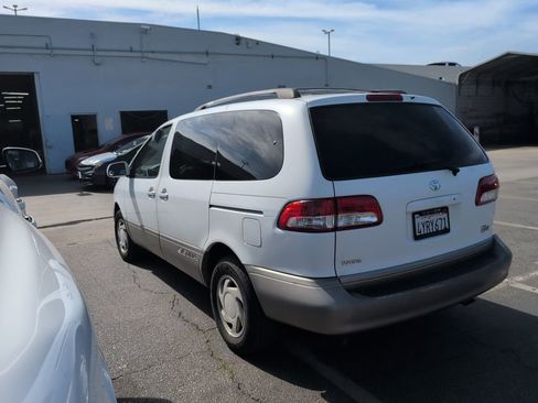 Used 2002 Toyota Sienna image 7