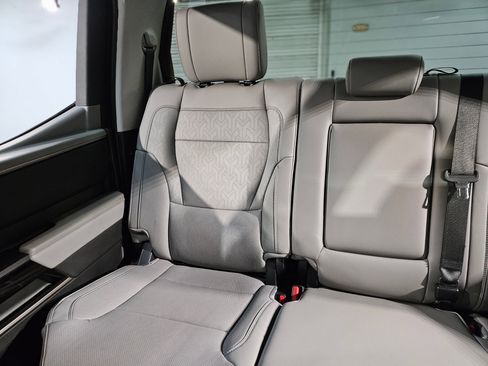 Used 2024 Toyota Tundra Limited image 12