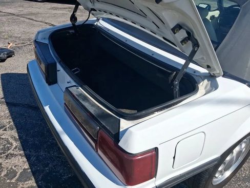 Used 1990 Ford Mustang LX RWD image 21
