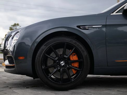Used 2018 Bentley Flying Spur S V8 AWD/4WD image 9