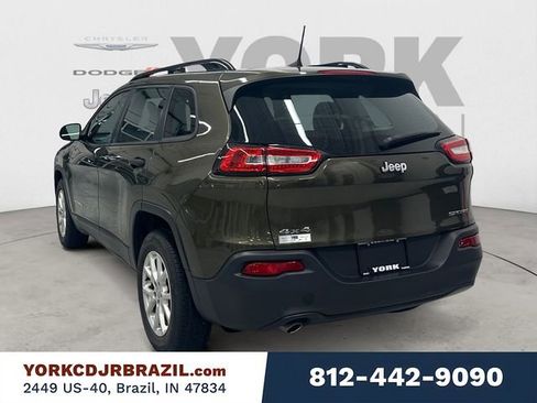 Used 2016 Jeep Cherokee Sport w/ Cold Weather Group image 3