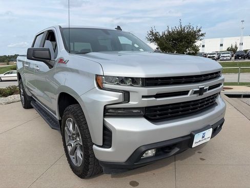 Used 2020 Chevrolet Silverado 1500 RST AWD/4WD image 2