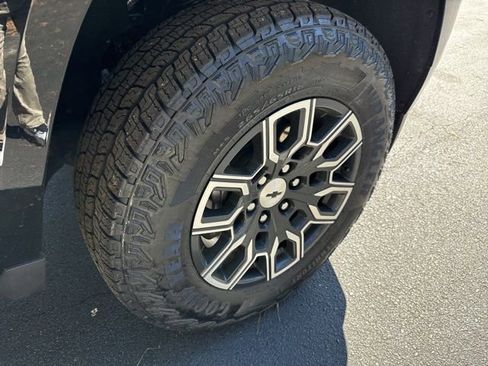 Used 2026 Chevrolet Colorado Z71 w/ Z71 Convenience Package 2 image 32