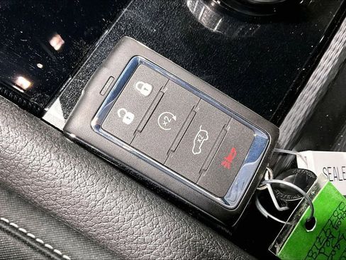 New 2025 Jeep Grand Cherokee Laredo X w/ Luxury Tech Group I image 31