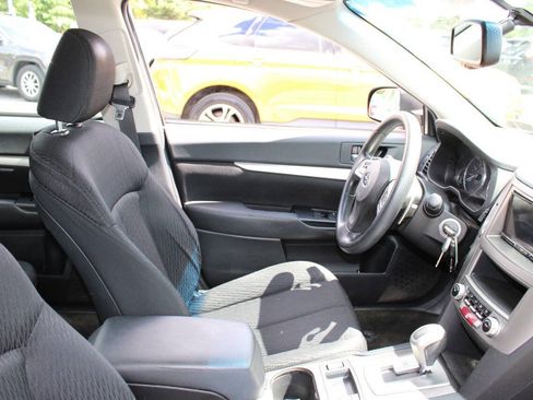 Used 2012 Subaru Outback 2.5i AWD/4WD image 11