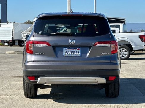 Used 2019 Honda Pilot EX image 5