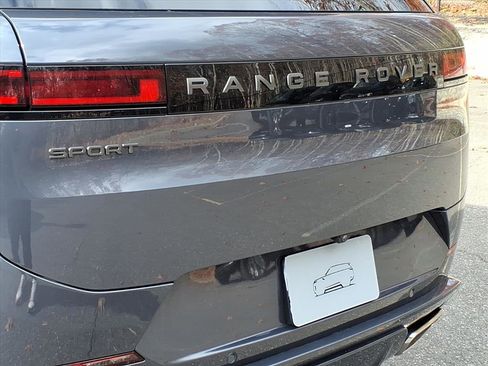New 2025 Land Rover Range Rover Sport Dynamic SE image 19